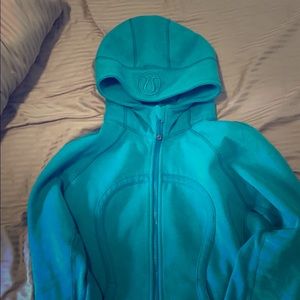 Lululemon teal blue zip up, good condition